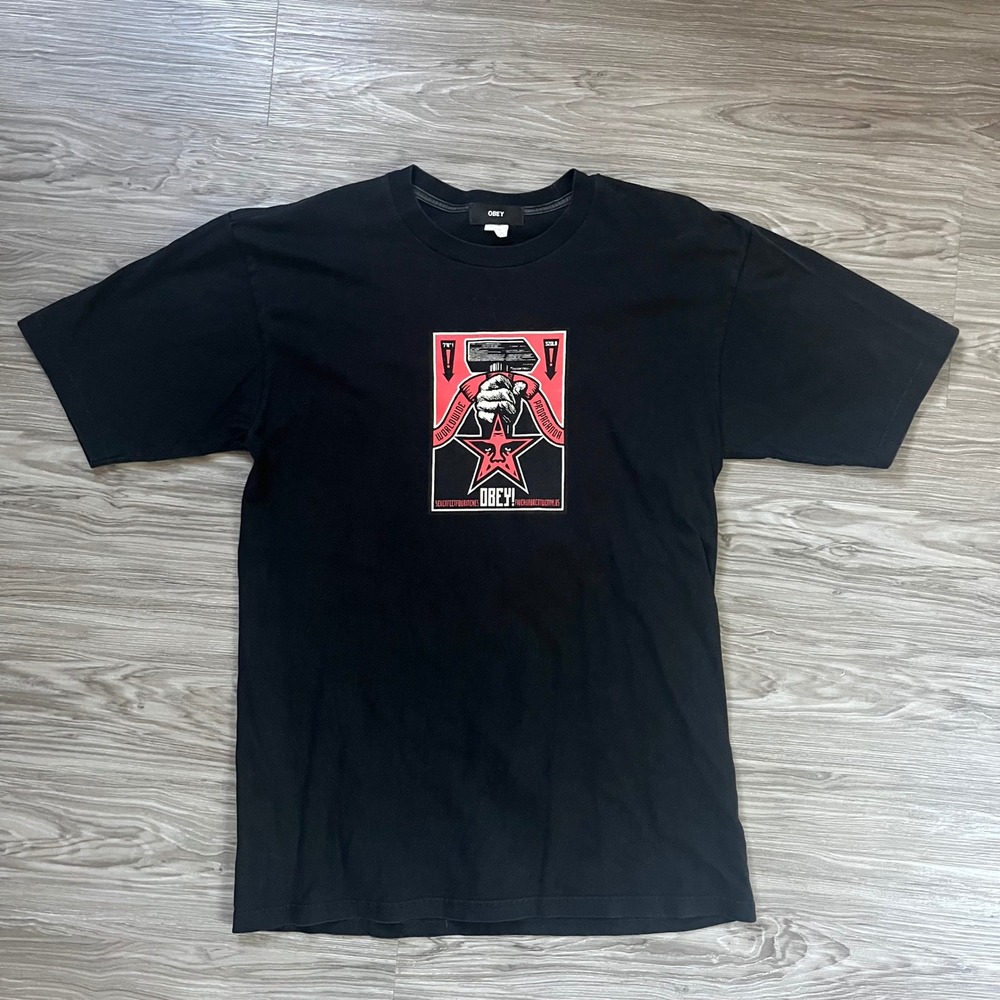 Obey Worldwide Propaganda Graphic T-Shirt Black Red Star Hammer Mens Large